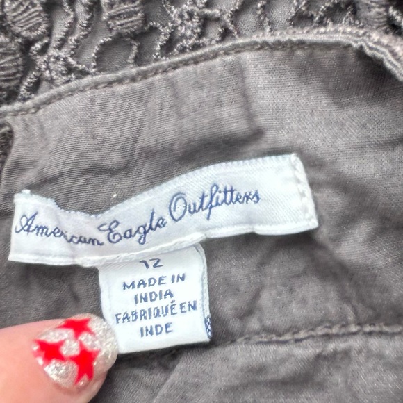 Sz 12-American Eagle Outfitters gray lined skirt with lace overlay - Picture 5 of 5